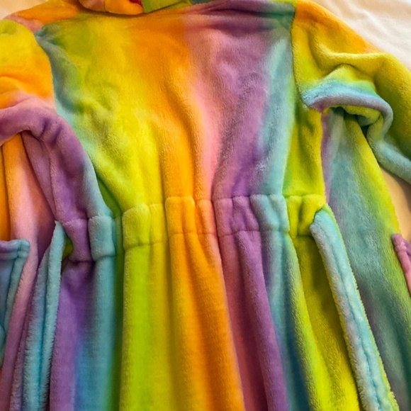 Kids Rainbow Fluff Robe - Picture 4 of 5